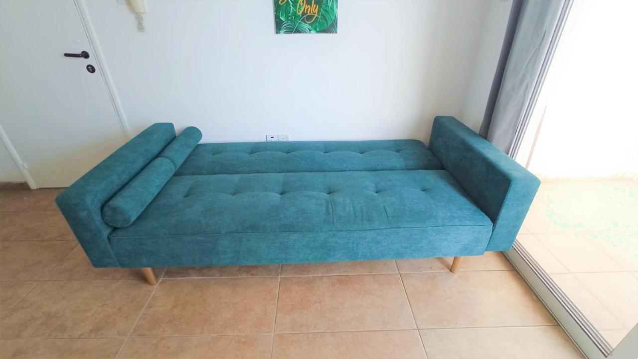Luxury Maisonette Apartment -Sea View, Netflix, Gym- 5 Min From Beach Larnaca Esterno foto